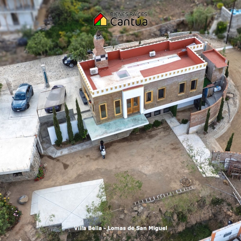 Casa en venta | Estilo Le Corbusier con vista al mar | Lomas de San Miguel, Ensenada