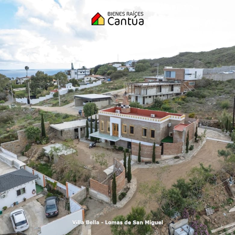 Casa en venta | Estilo Le Corbusier con vista al mar | Lomas de San Miguel, Ensenada