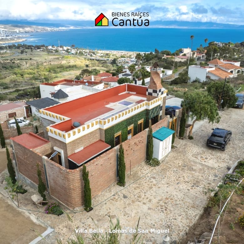 Casa en venta | Estilo Le Corbusier con vista al mar | Lomas de San Miguel, Ensenada