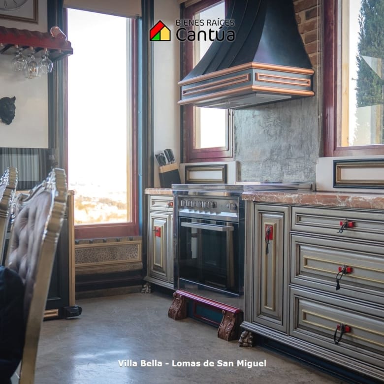Casa en venta | Estilo Le Corbusier con vista al mar | Lomas de San Miguel, Ensenada