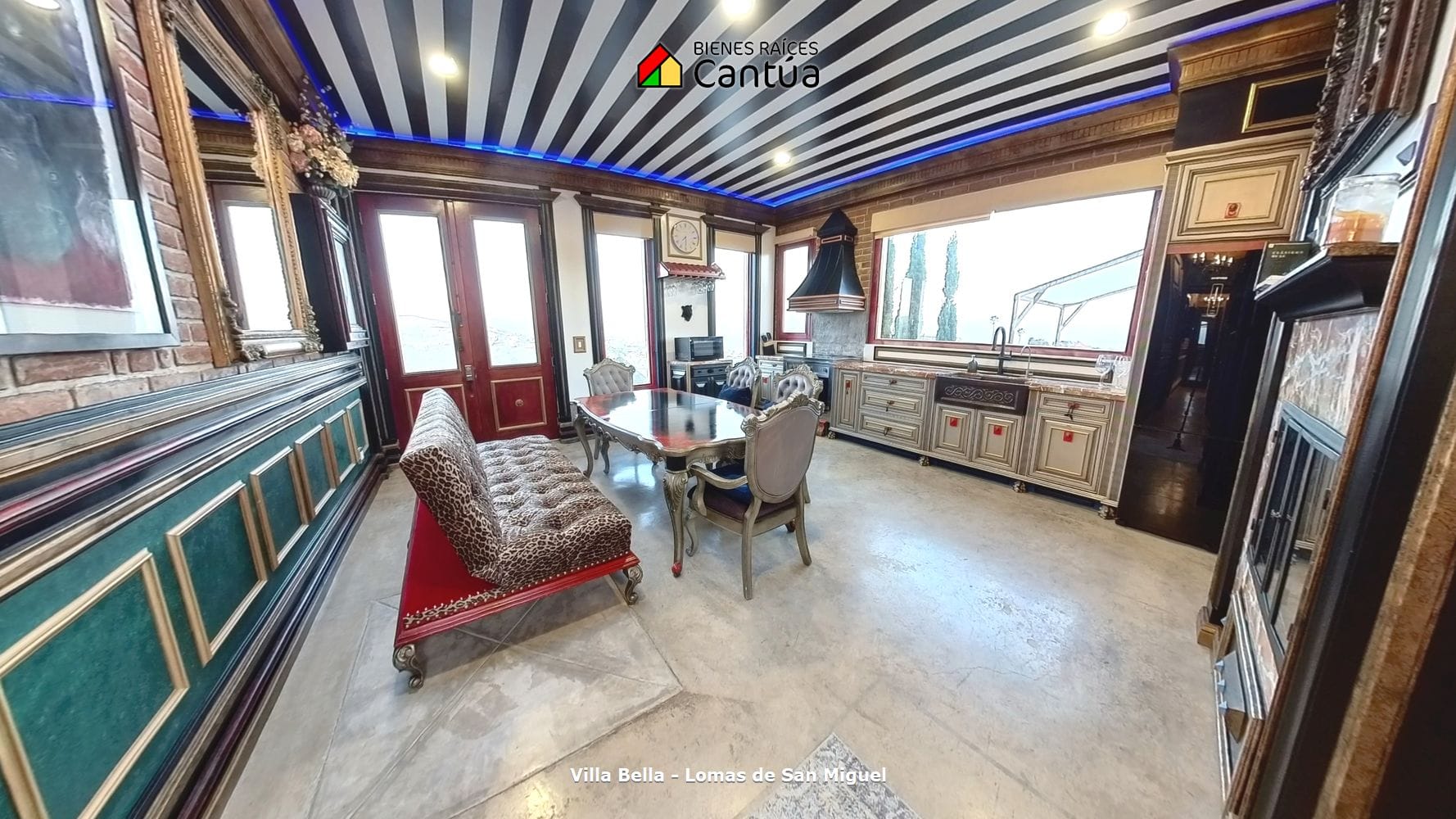 Casa en venta | Estilo Le Corbusier con vista al mar | Lomas de San Miguel, Ensenada