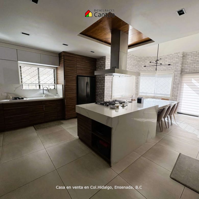 Casa en venta | Estilo y amplitud para disfrutar en familia | Col. Hidalgo, Ensenada