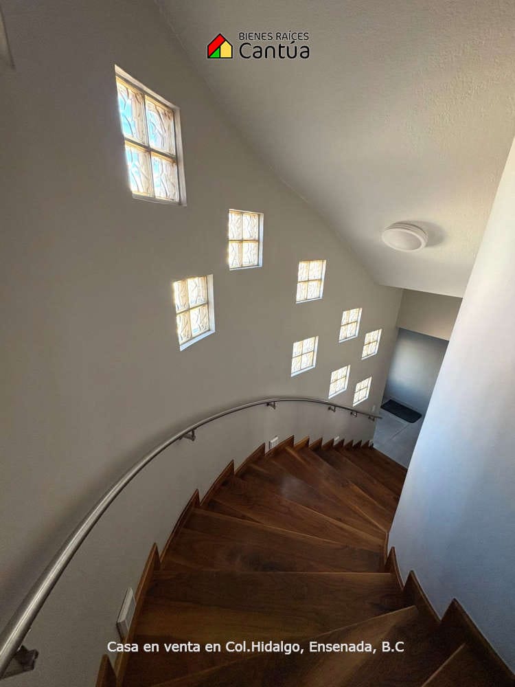 Casa en venta | Estilo y amplitud para disfrutar en familia | Col. Hidalgo, Ensenada