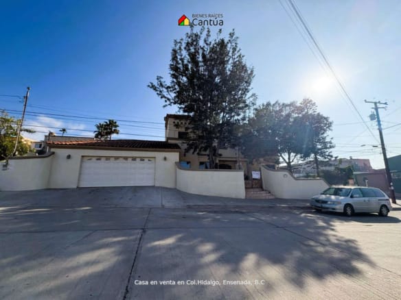 Casa en venta | Estilo y amplitud para disfrutar en familia | Col. Hidalgo, Ensenada