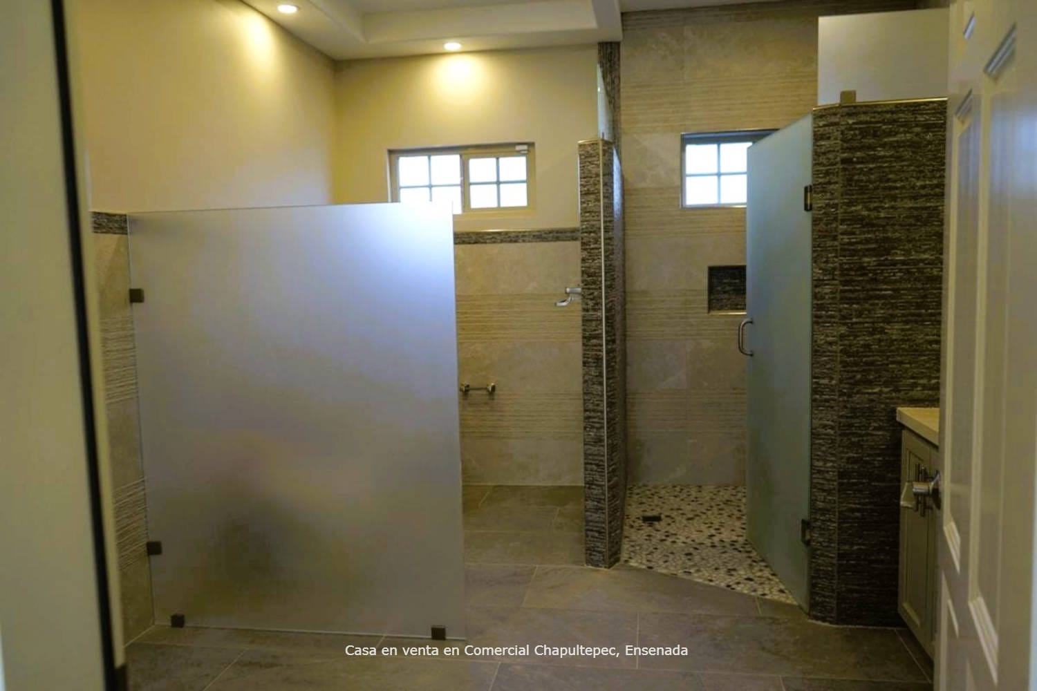 Casa en venta | Estilo y tecnología en armonía | Comercial Chapultepec, Ensenada
