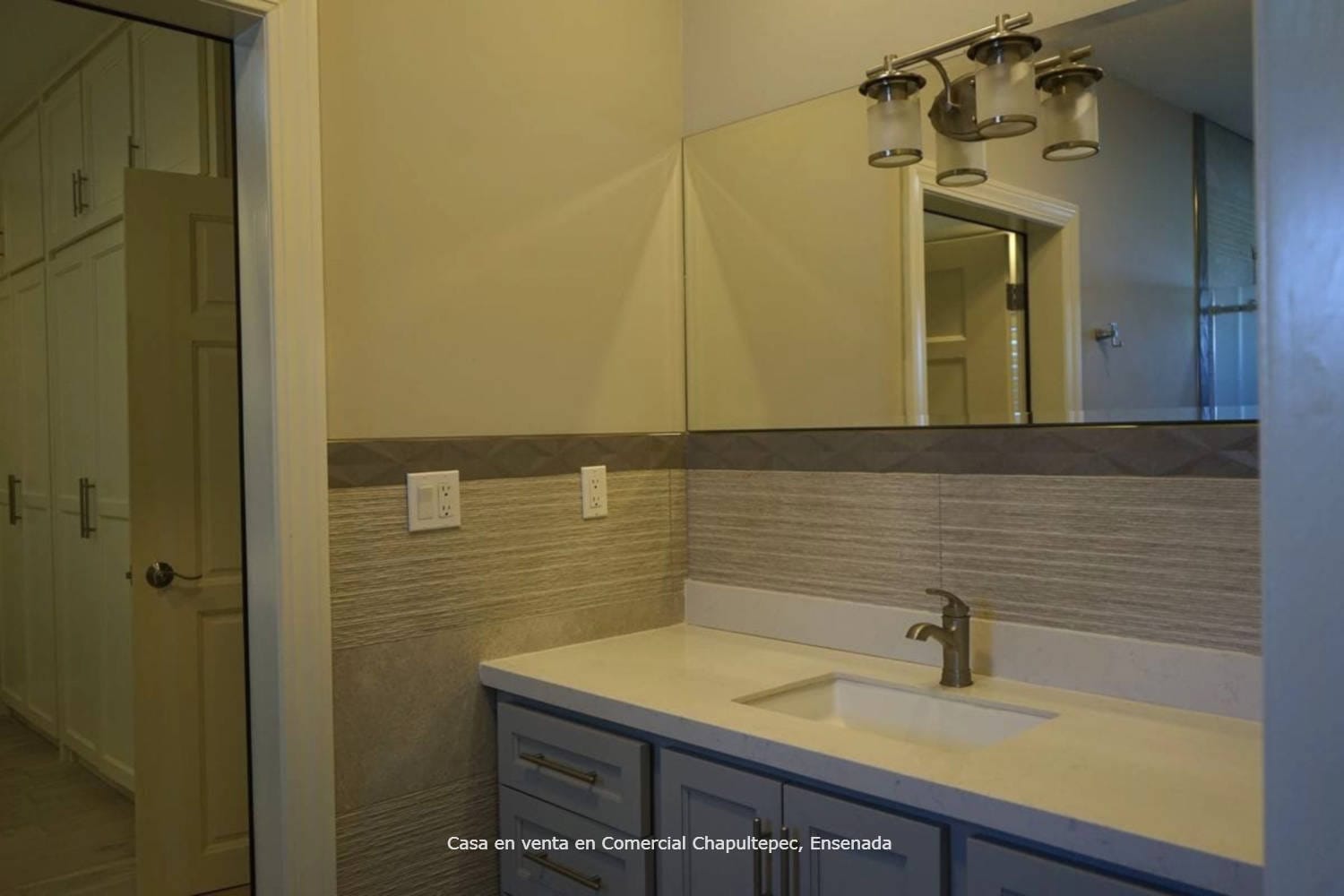 Casa en venta | Estilo y tecnología en armonía | Comercial Chapultepec, Ensenada