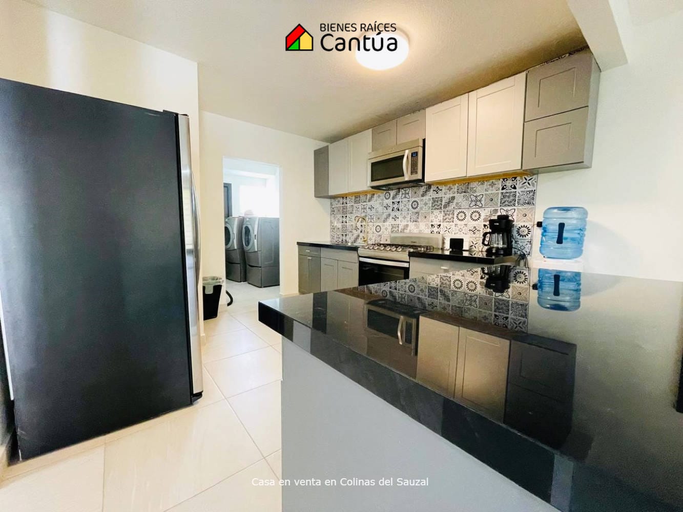 Casa en venta | Espacios amplios y vista al mar | Colinas del Sauzal, Ensenada