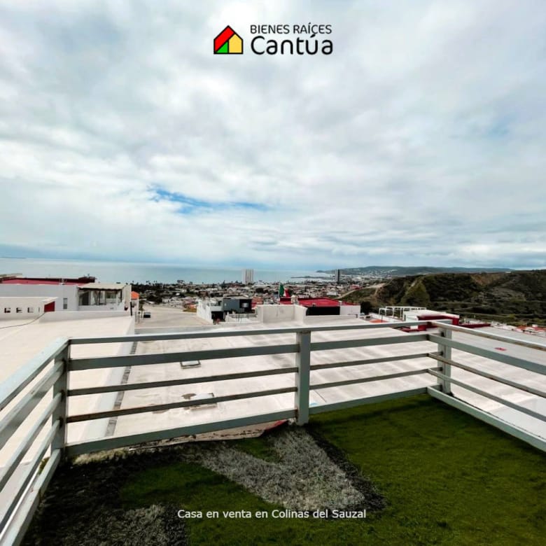 Casa en venta | Espacios amplios y vista al mar | Colinas del Sauzal, Ensenada
