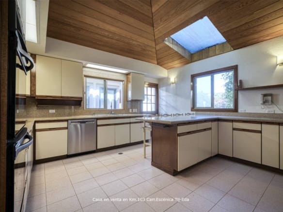 Casa de lujo en venta | Vista panorámica al mar | Carretera Escénica Ensenada