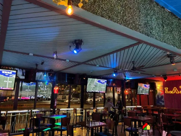 Negocio en traspaso | Restaurante-bar totalmente equipado | Av. Reforma, Ensenada