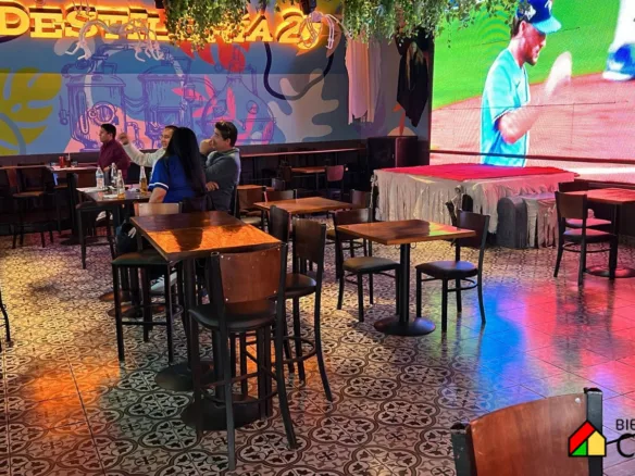 Negocio en traspaso | Restaurante-bar totalmente equipado | Av. Reforma, Ensenada