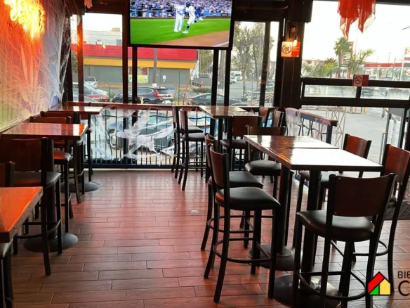 Negocio en traspaso | Restaurante-bar totalmente equipado | Av. Reforma, Ensenada