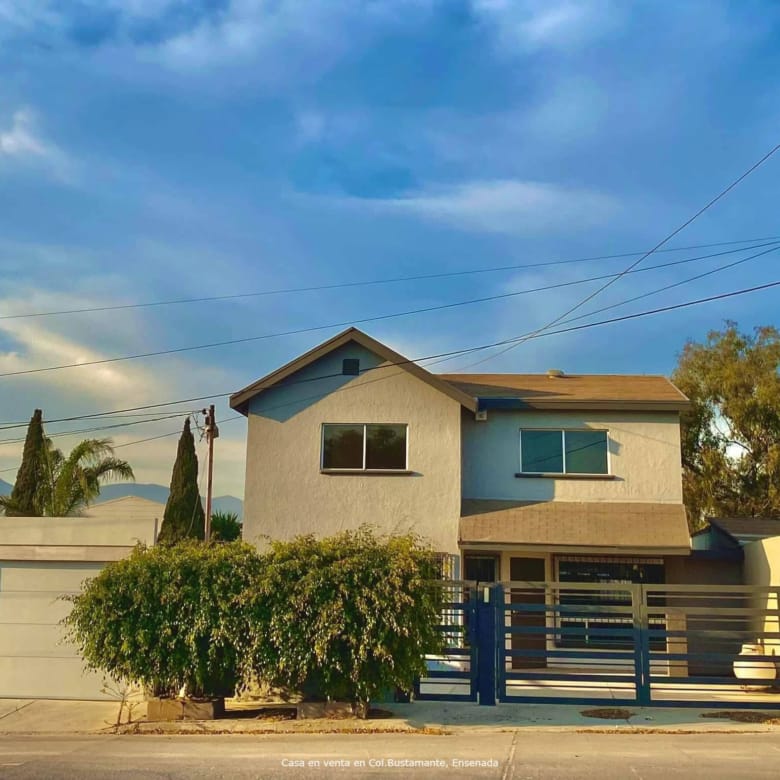 Casa en venta en Col.Bustamante Ensenada 01