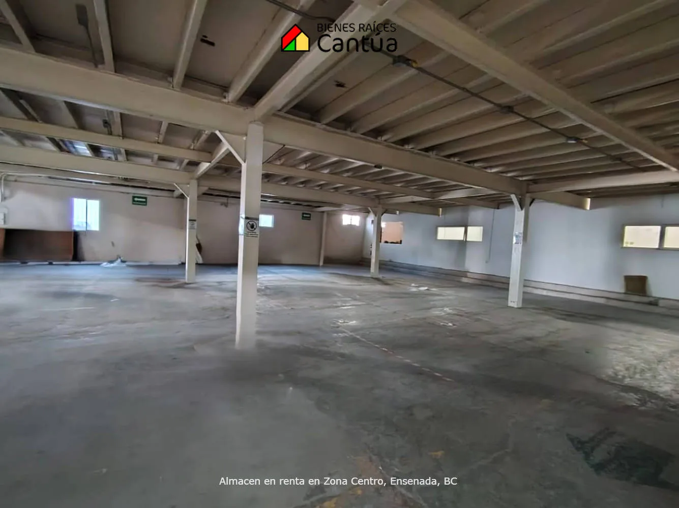 Almacén en renta | Espacio amplio con oficinas | Zona Centro, Ensenada