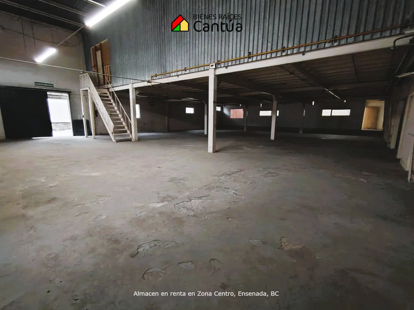 Almacén en renta | Espacio amplio con oficinas | Zona Centro, Ensenada