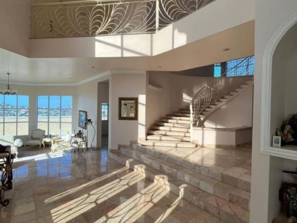 Casa residencial de lujo | Diseño y amplitud | Lomas Conjunto Residencial, Tijuana