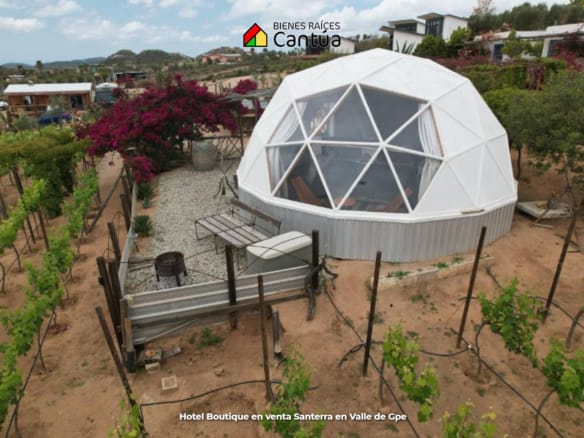 Hotel boutique en venta | 8 suites + viñedo | Valle de Guadalupe