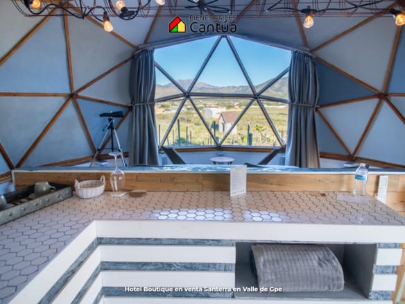 Hotel boutique en venta | 8 suites + viñedo | Valle de Guadalupe