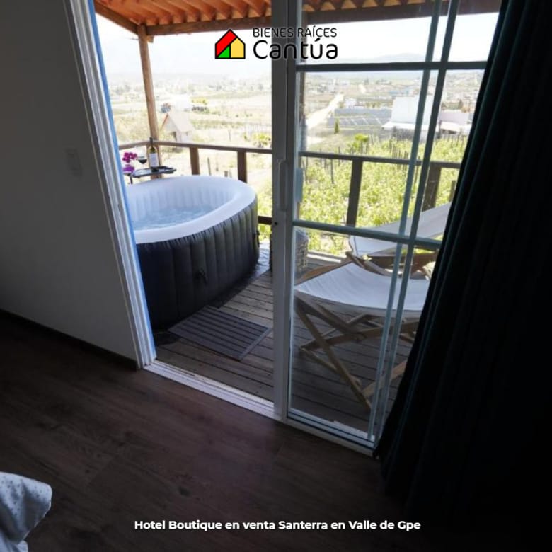 Hotel boutique en venta | 8 suites + viñedo | Valle de Guadalupe