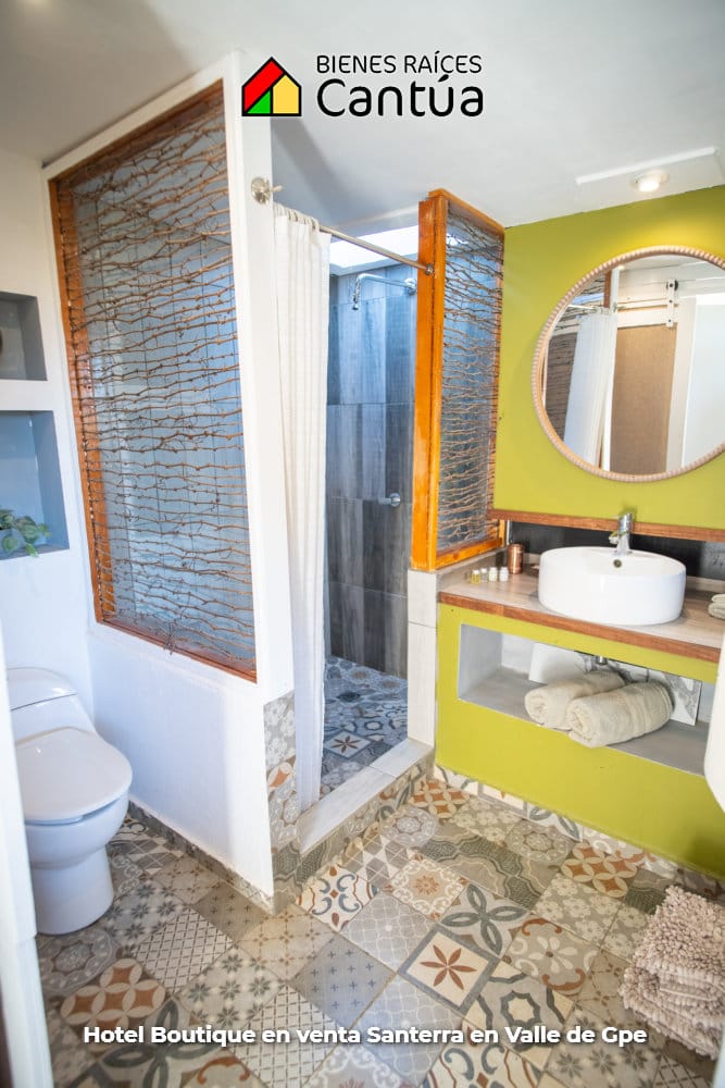 Hotel boutique en venta | 8 suites + viñedo | Valle de Guadalupe