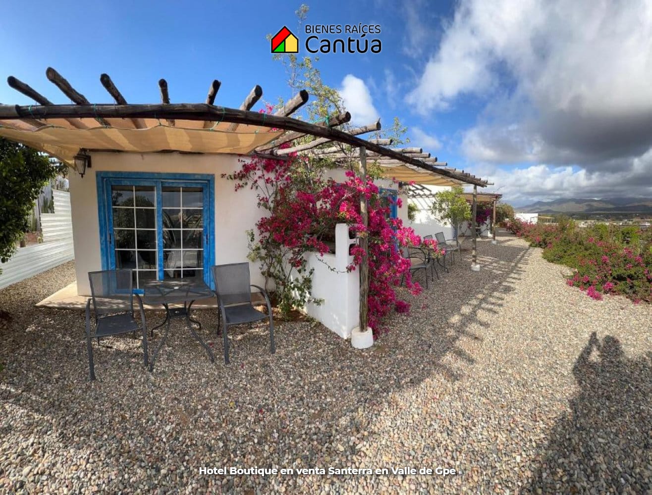 Hotel boutique en venta | 8 suites + viñedo | Valle de Guadalupe