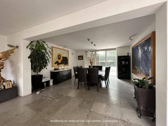 Casa en venta | Residencia con alberca y jardines | Las Fuentes Guadalajara