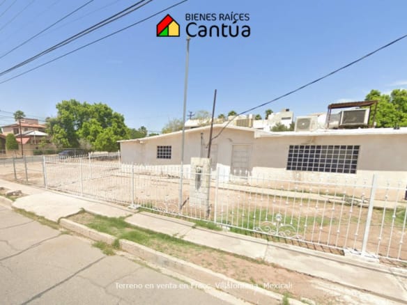 Casa en venta con amplio terreno | esquina estratégica | Villafontana Mexicali