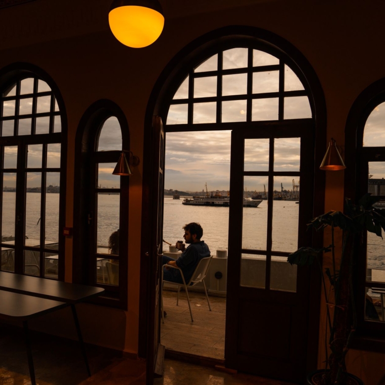 Specialty Coffee, Bookshops, and Ocean-View Terraces: The Morning Culture in Ensenada That Nobody Saw Coming